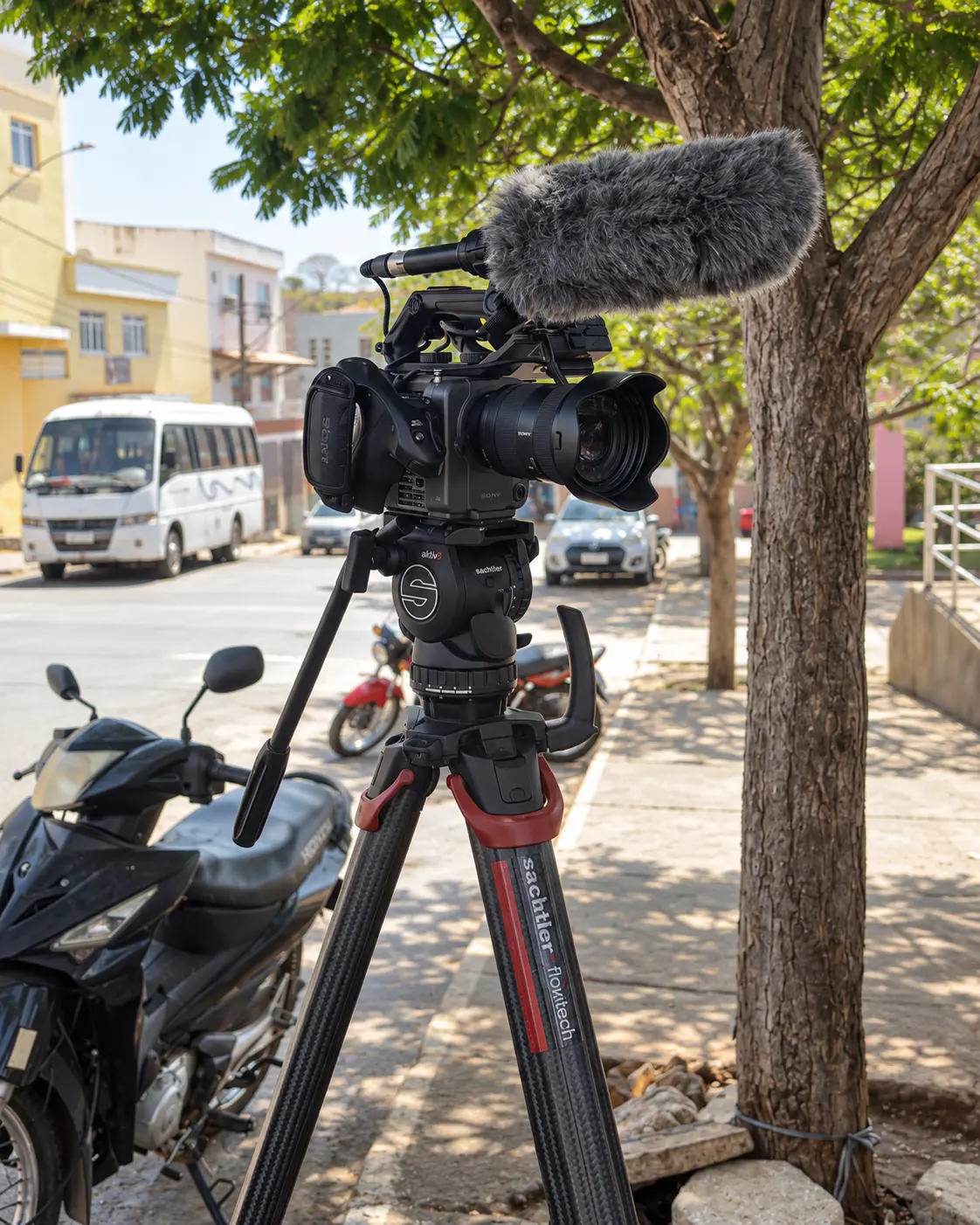 Equipamento pronto para filmagem na cidade.
